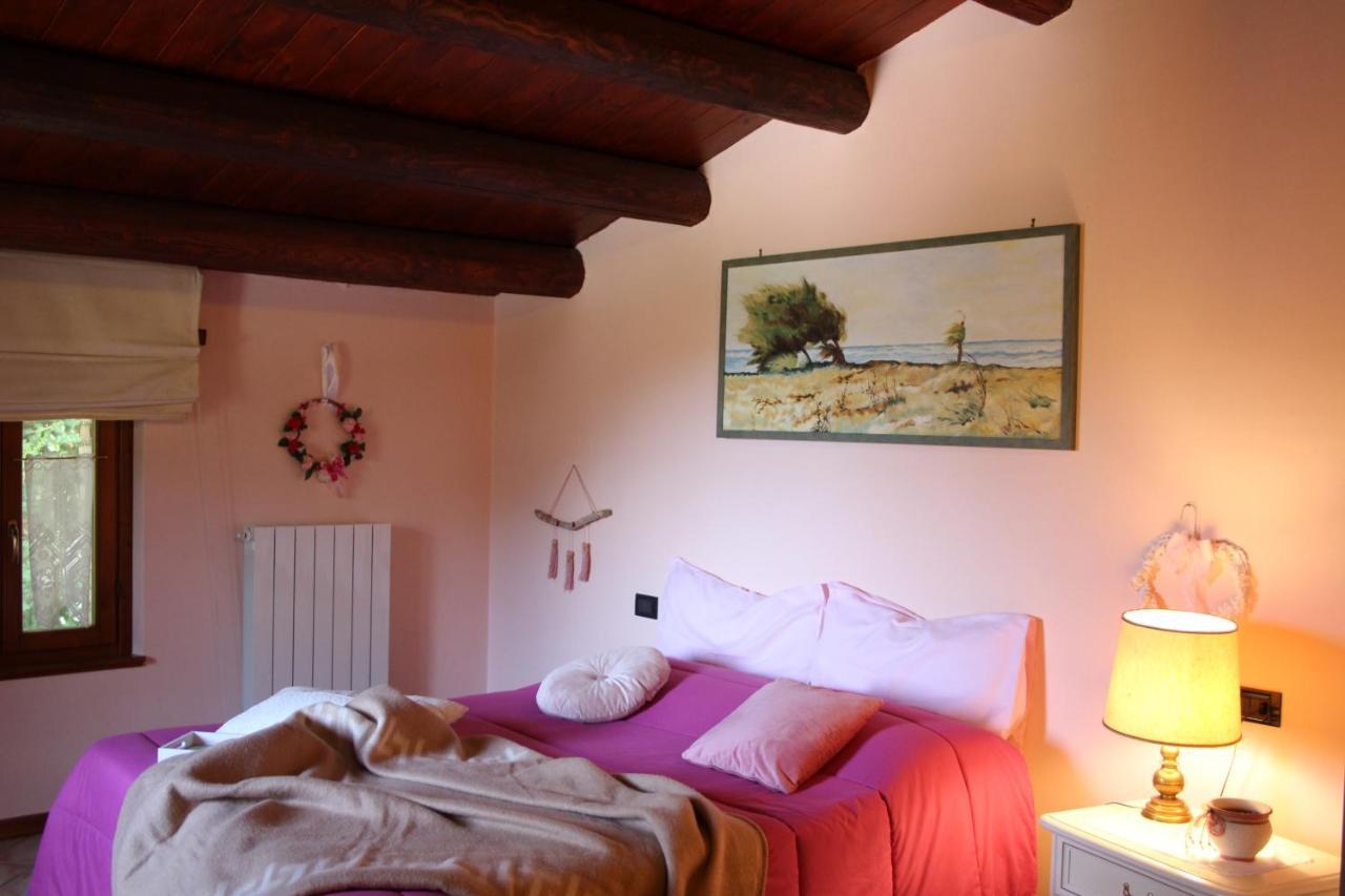 Casale Fontanile Bed And Breakfast Smerillo Eksteriør billede